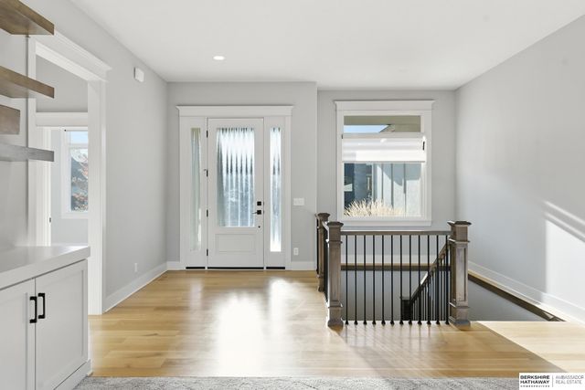 21432 B Street, Elkhorn, NE 68022