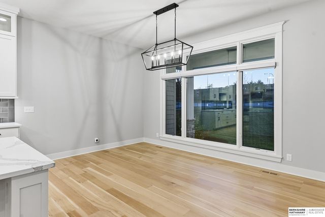 21432 B Street, Elkhorn, NE 68022