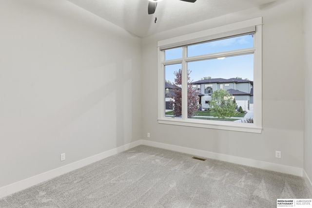 21432 B Street, Elkhorn, NE 68022