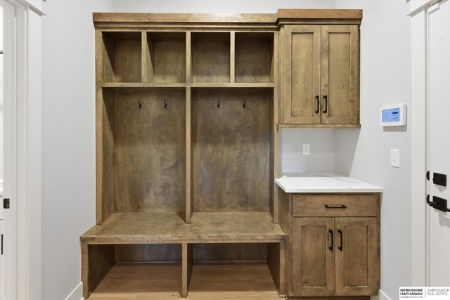 21432 B Street, Elkhorn, NE 68022