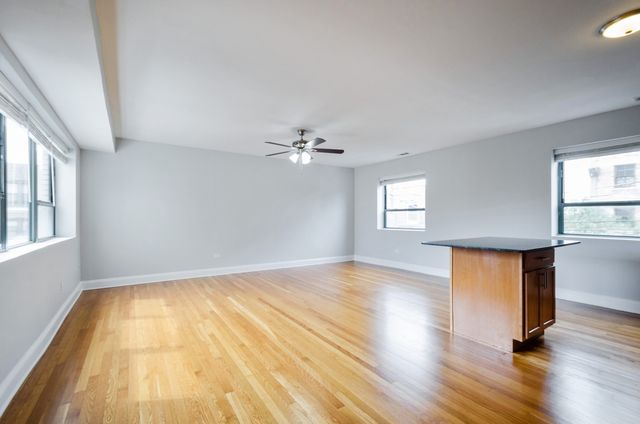 7616 N MARSHFIELD Avenue 201, Chicago, IL 60626