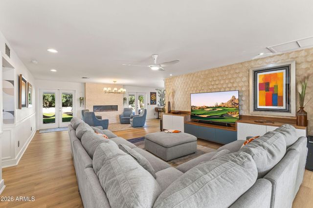 7540 E CANNON Drive, Scottsdale, AZ 85258