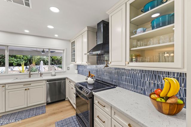 7540 E CANNON Drive, Scottsdale, AZ 85258