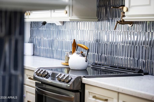 7540 E CANNON Drive, Scottsdale, AZ 85258