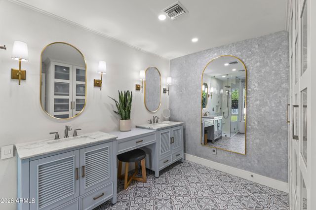 7540 E CANNON Drive, Scottsdale, AZ 85258