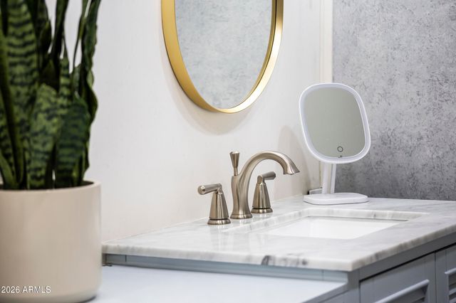 7540 E CANNON Drive, Scottsdale, AZ 85258