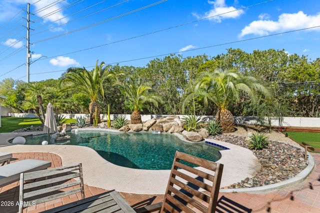 7540 E CANNON Drive, Scottsdale, AZ 85258