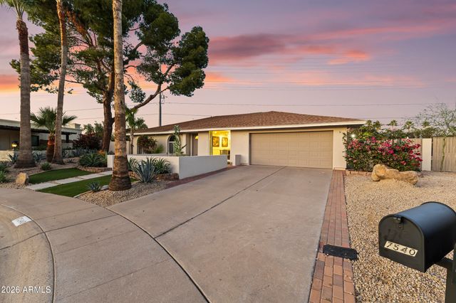 7540 E CANNON Drive, Scottsdale, AZ 85258