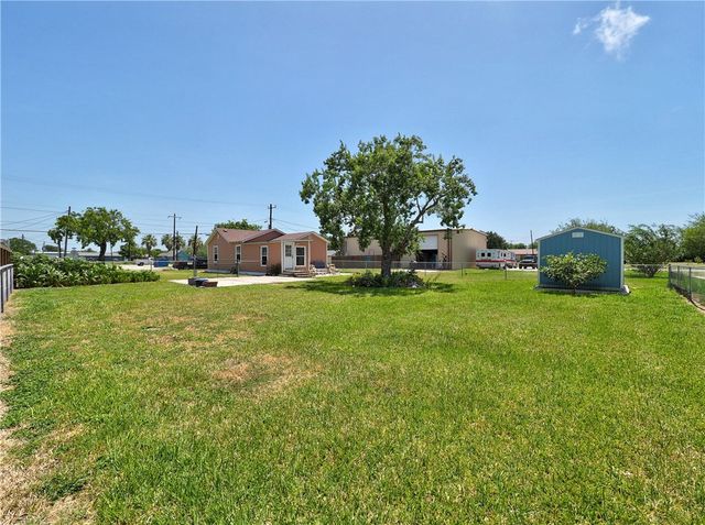 2571 First St, Ingleside, TX 78362