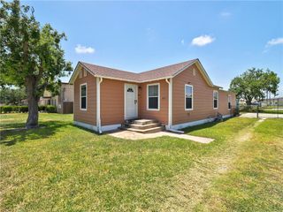2571 First St, Ingleside, TX 78362