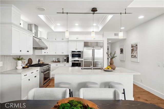 206 Dahlia, Corona Del Mar (newport Beach), CA 92625