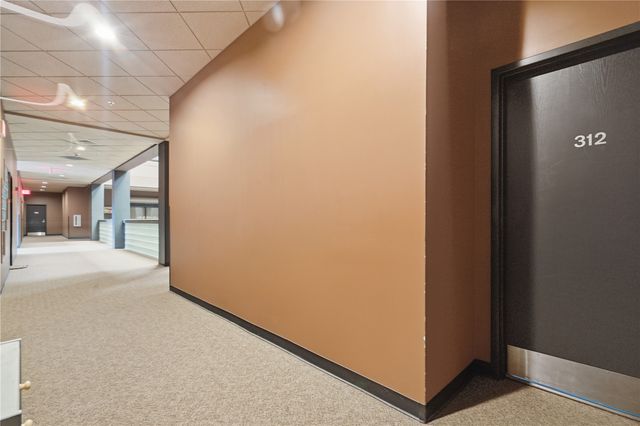 905 3rd Street SE 312, Cedar Rapids, IA 52401