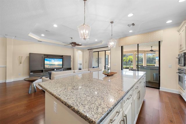 2525 VACCARO DRIVE, Sarasota, FL 34231