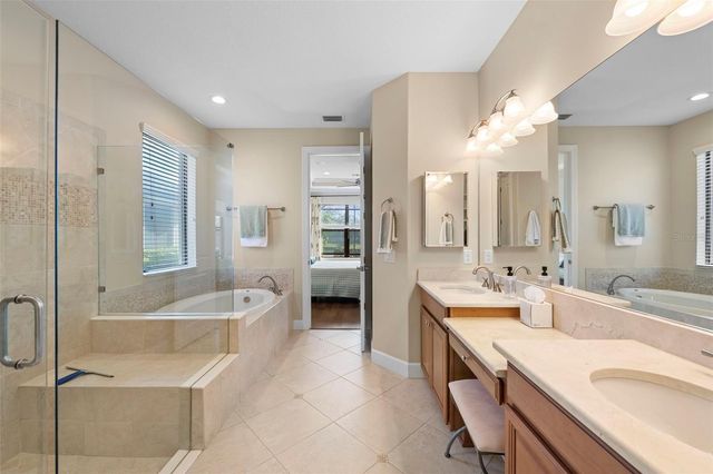 2525 VACCARO DRIVE, Sarasota, FL 34231