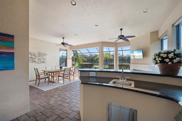 2525 VACCARO DRIVE, Sarasota, FL 34231