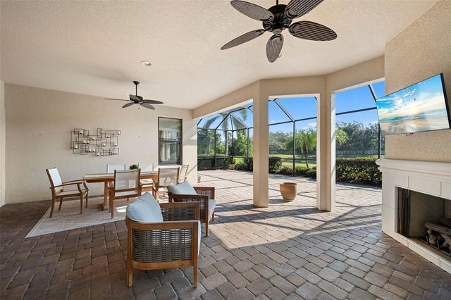 2525 VACCARO DRIVE, Sarasota, FL 34231