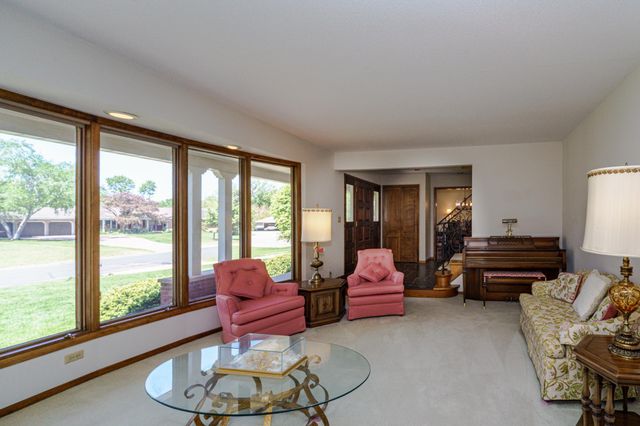 3052 Cherrywood Court, Eagan, MN 55121