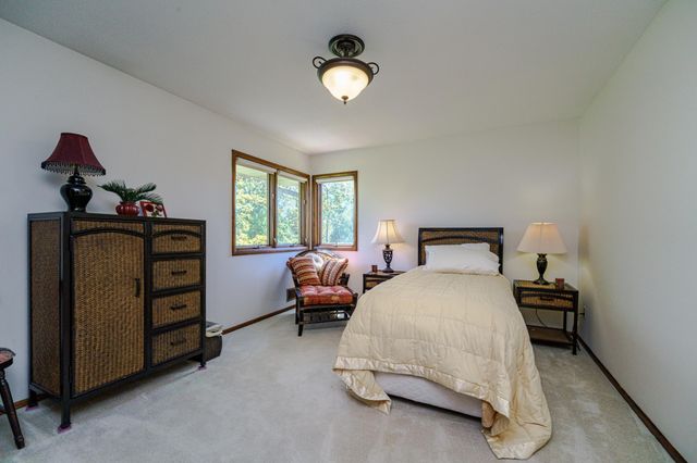 3052 Cherrywood Court, Eagan, MN 55121