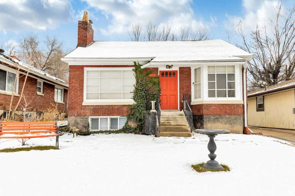 1061 E DOXEY ST, Ogden, UT 84403