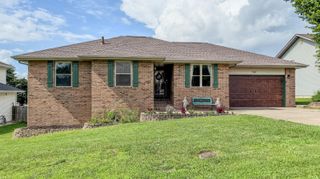 707 East Bryant Avenue, Ozark, MO 65721