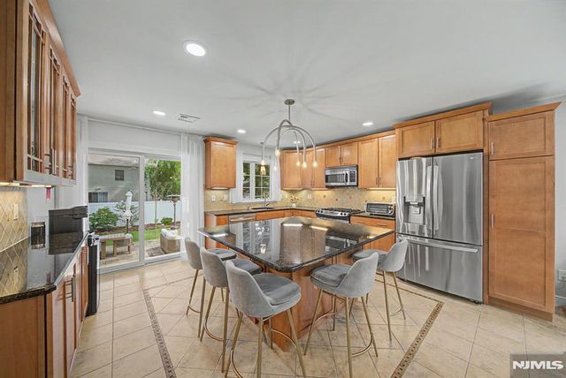 176 5th Street, Cresskill, NJ 07626