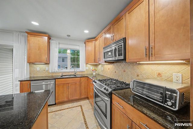 176 5th Street, Cresskill, NJ 07626