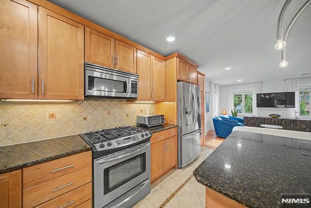 176 5th Street, Cresskill, NJ 07626