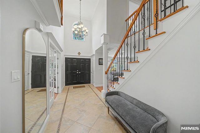 176 5th Street, Cresskill, NJ 07626