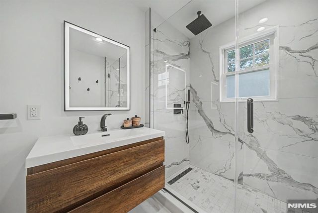 176 5th Street, Cresskill, NJ 07626