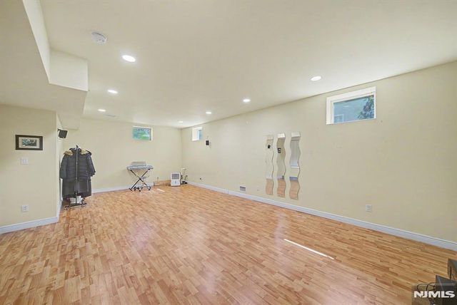 176 5th Street, Cresskill, NJ 07626