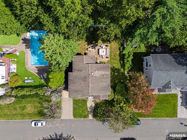 176 5th Street, Cresskill, NJ 07626