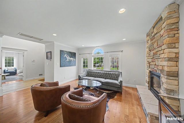 176 5th Street, Cresskill, NJ 07626