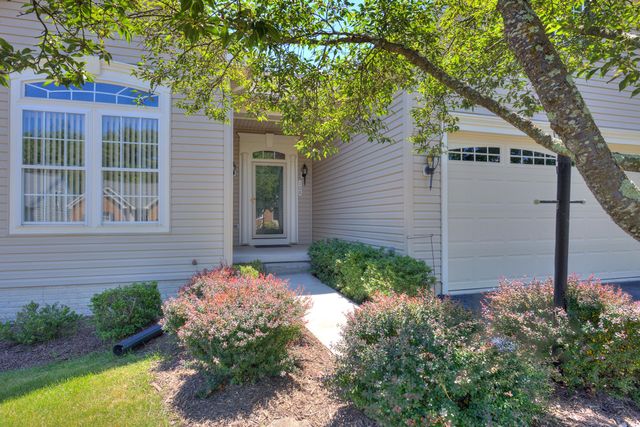 108 APRIL AVE, Stephens City, VA 22655