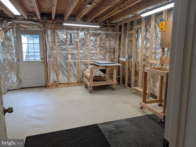 108 APRIL AVE, Stephens City, VA 22655