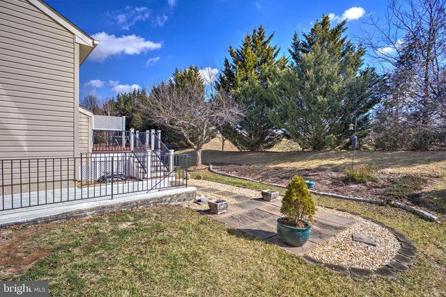 108 APRIL AVE, Stephens City, VA 22655