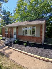 3133 Cloverwood Dr, Nashville, TN 37214