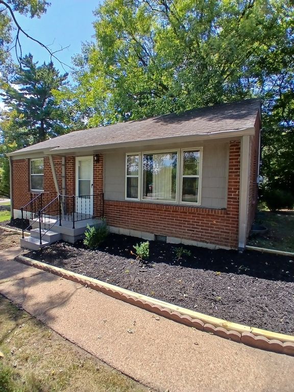 3133 Cloverwood Dr, Nashville, TN 37214