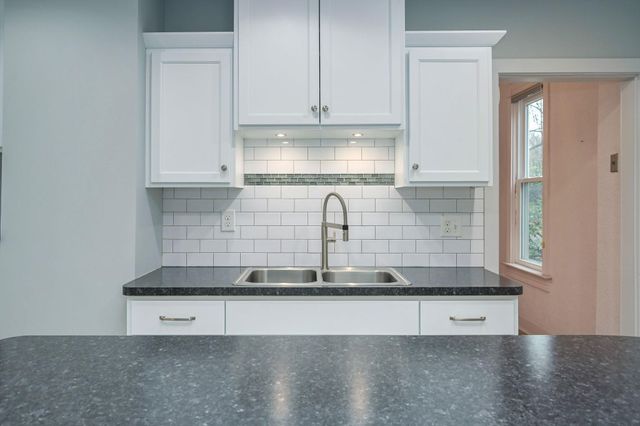 1764 Minnehaha Avenue W, Saint Paul, MN 55104