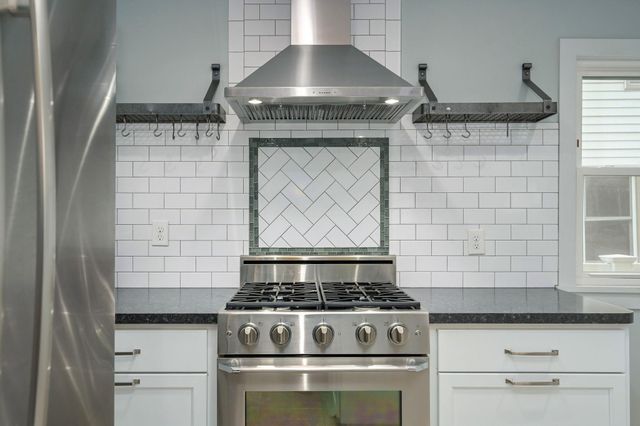 1764 Minnehaha Avenue W, Saint Paul, MN 55104