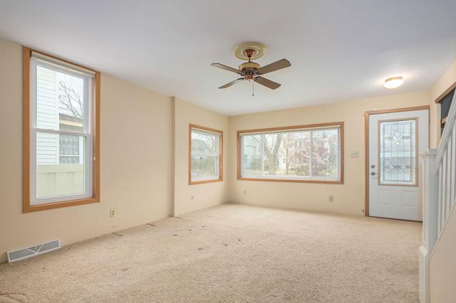 1764 Minnehaha Avenue W, Saint Paul, MN 55104