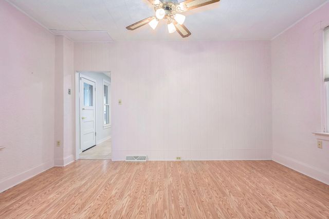 1764 Minnehaha Avenue W, Saint Paul, MN 55104