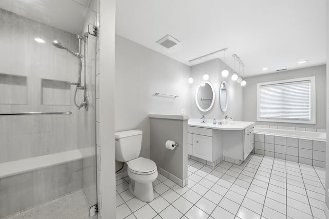 439 North Avenue, Barrington, IL 60010
