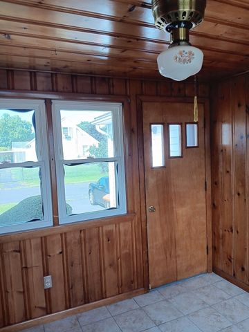 74 Taft Street, Agawam, MA 01030