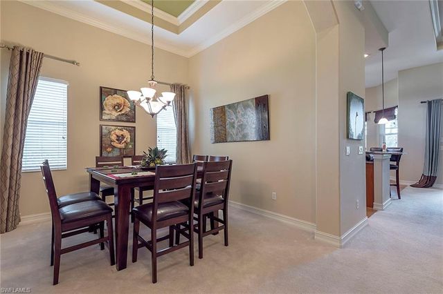 7812 Valencia CT, Naples, FL 34113