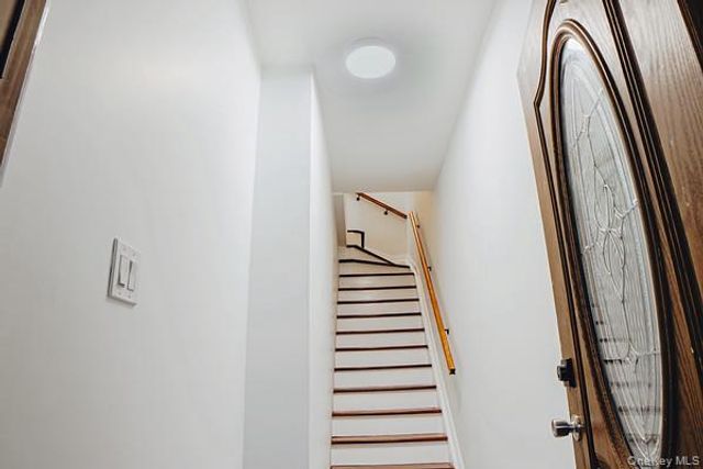 86 Nichols Avenue, Brooklyn, NY 11208