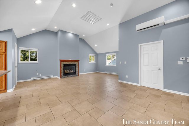 514 N 5th Street, Grand Haven City, MI 49417