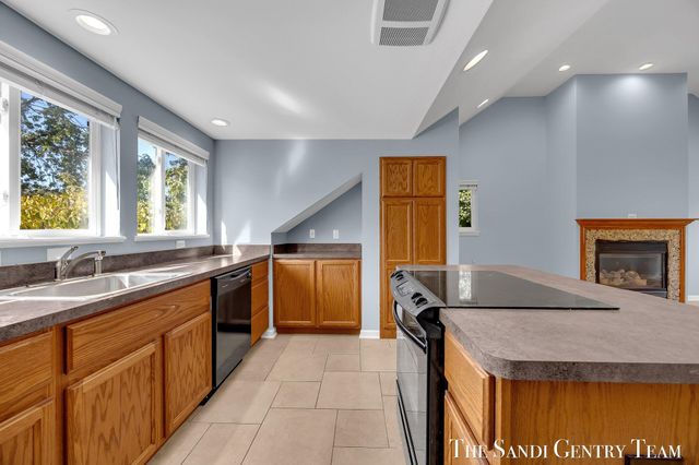 514 N 5th Street, Grand Haven City, MI 49417