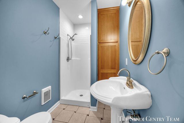 514 N 5th Street, Grand Haven City, MI 49417