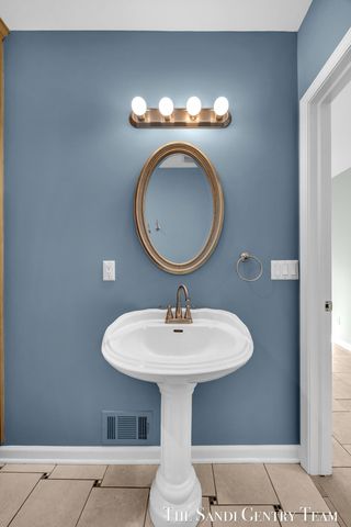 514 N 5th Street, Grand Haven City, MI 49417