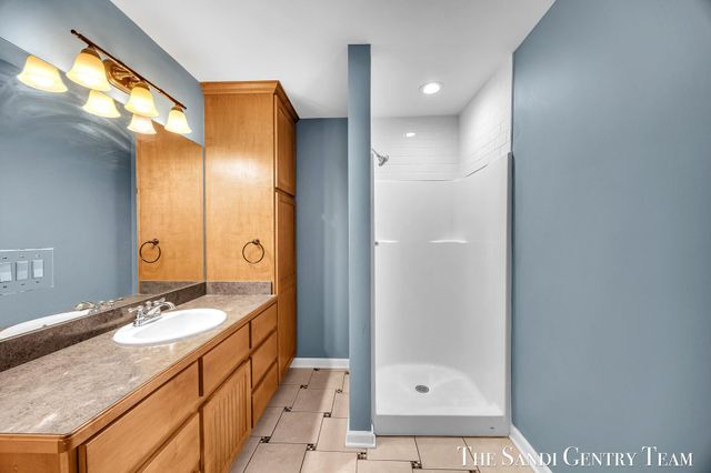 514 N 5th Street, Grand Haven City, MI 49417